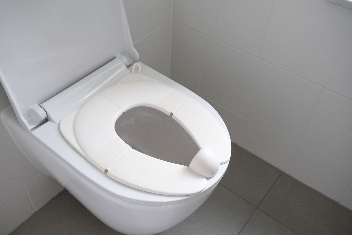 Foldable Toilet Seat Reducer