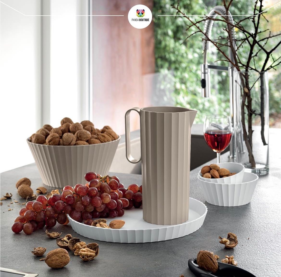 Carafe Hydria