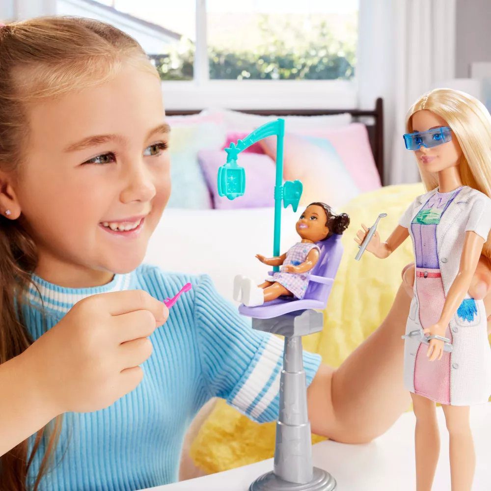 Barbie Dentist Doll - Blonde