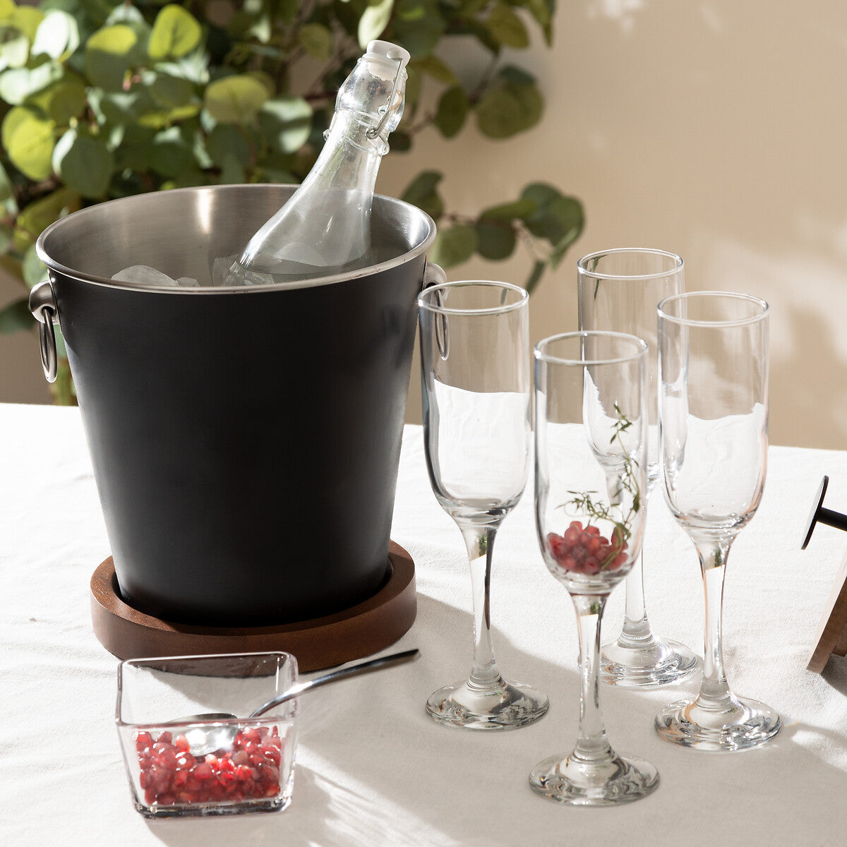 Champ Bucket Black Mango Ice Holder