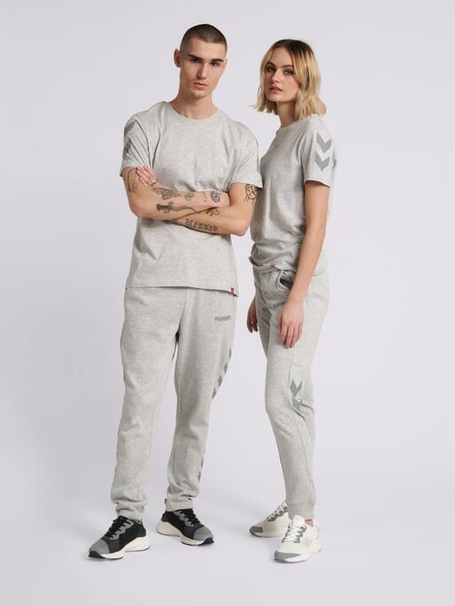 HUMMEL HMLLEGACY CHEVRON T-SHIRT