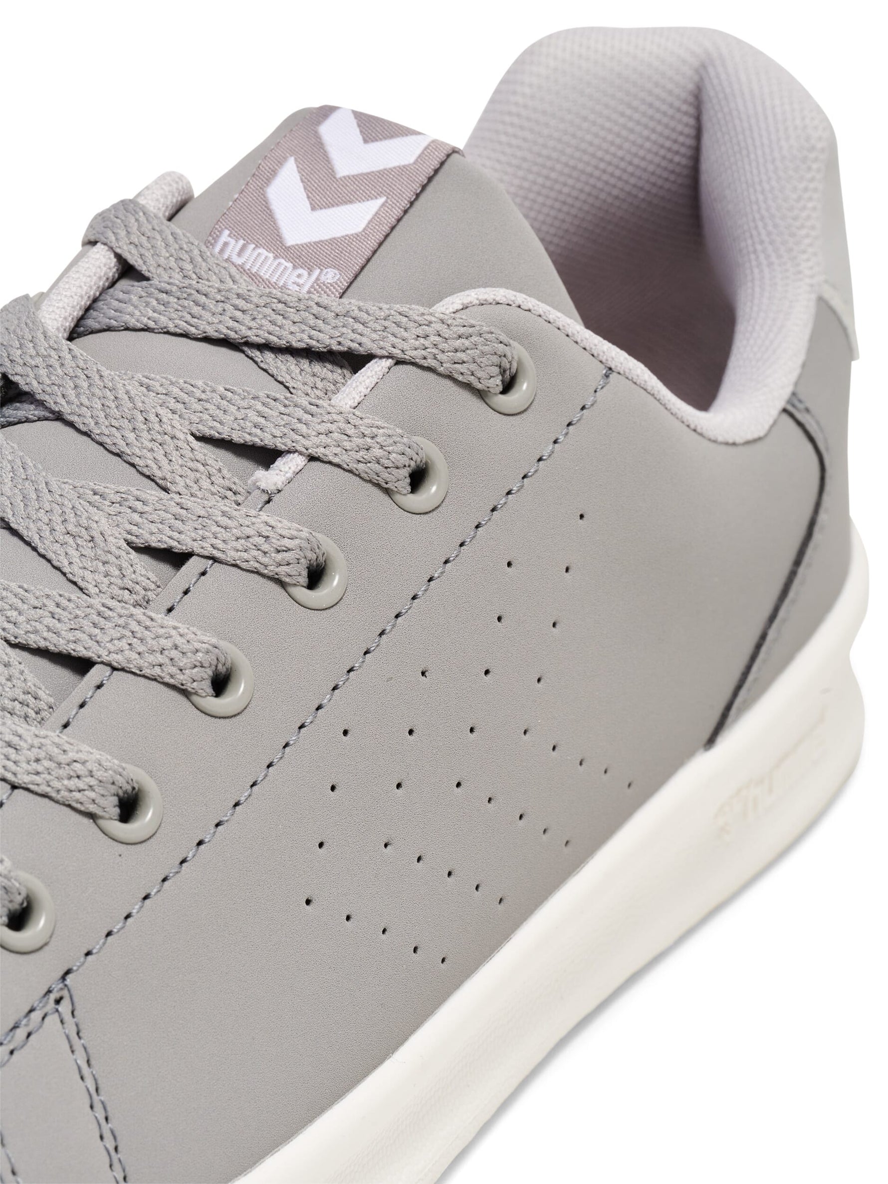 HUMMEL BUSAN SYNTH. NUBUCK