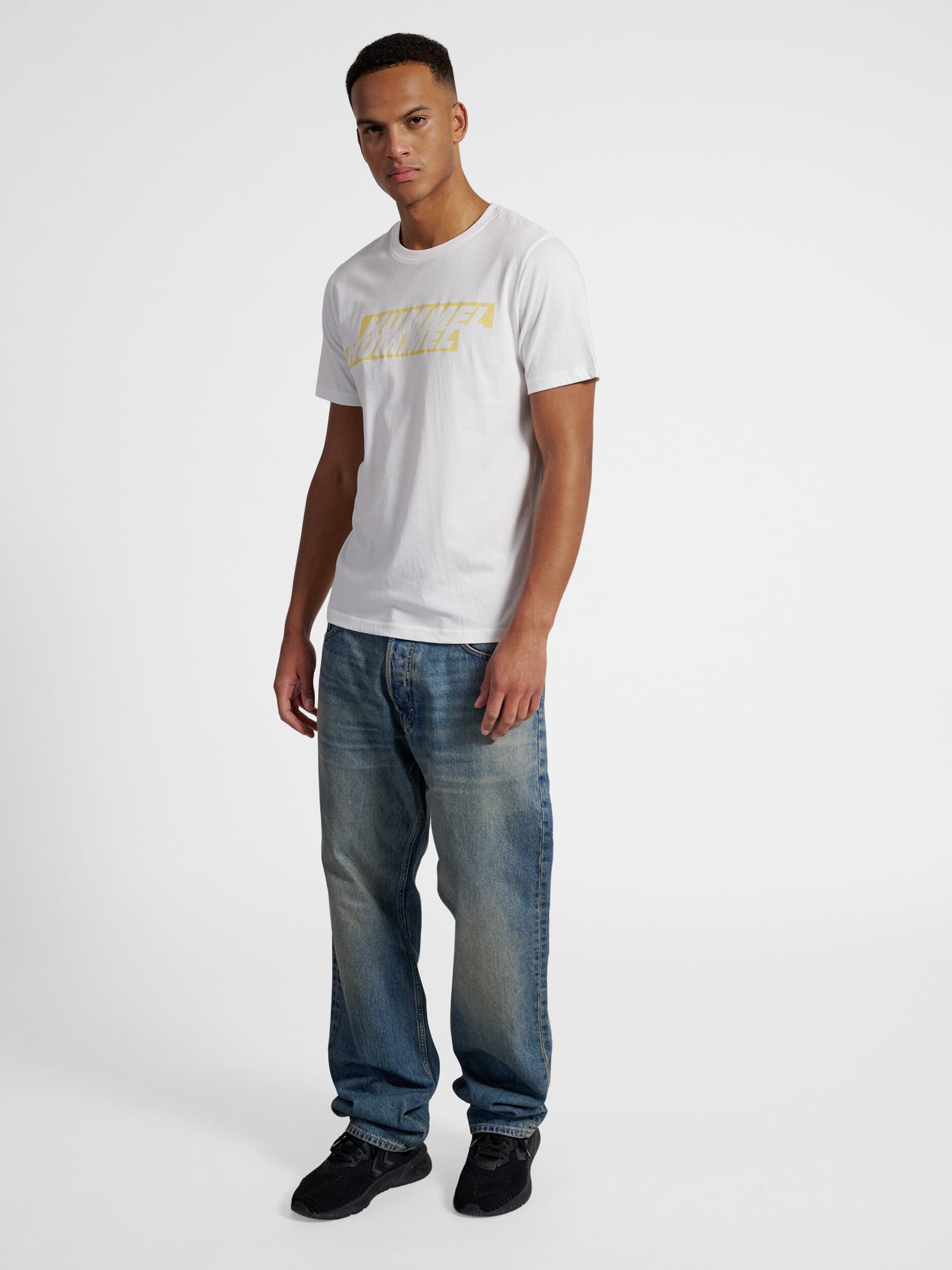 HUMMEL hmlGRAPHIC DISPLACED LOGO TEE