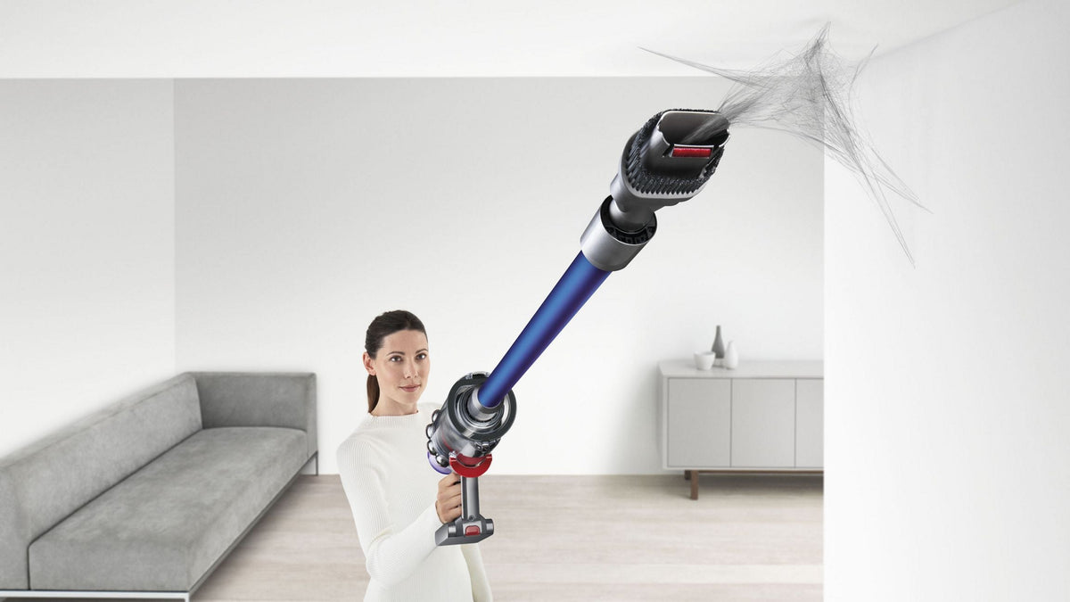 Dyson V11 Fluffy Cordless Vacuum Cleaner  (Nickel/Red) + Free Dock