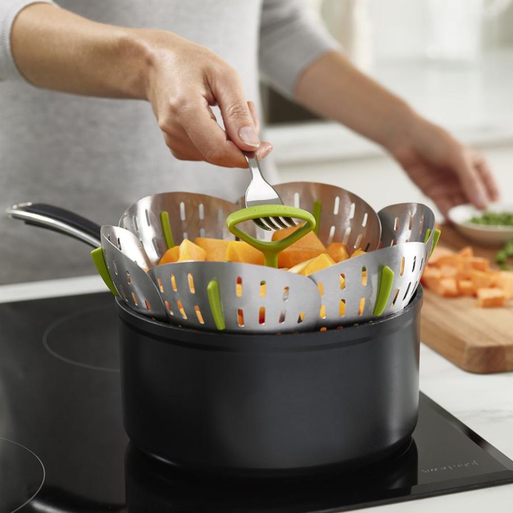 Joseph Joseph Bloom™ Stainless-steel Folding Steamer Basket