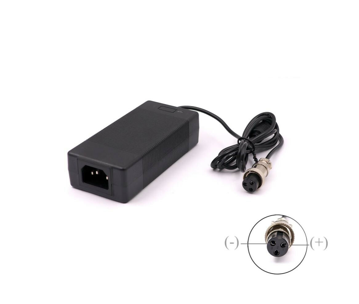 Battery Charger | Lithium-Polymer | 12.6V 5A | Plug 3 Pins