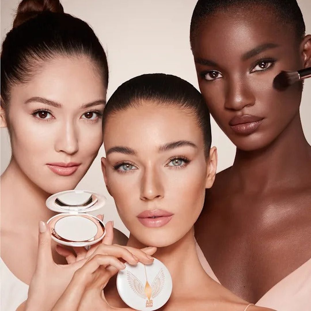Charlotte Tilbury Air Brush Brightening Flawless Finish Powder | Savonera Lebanon