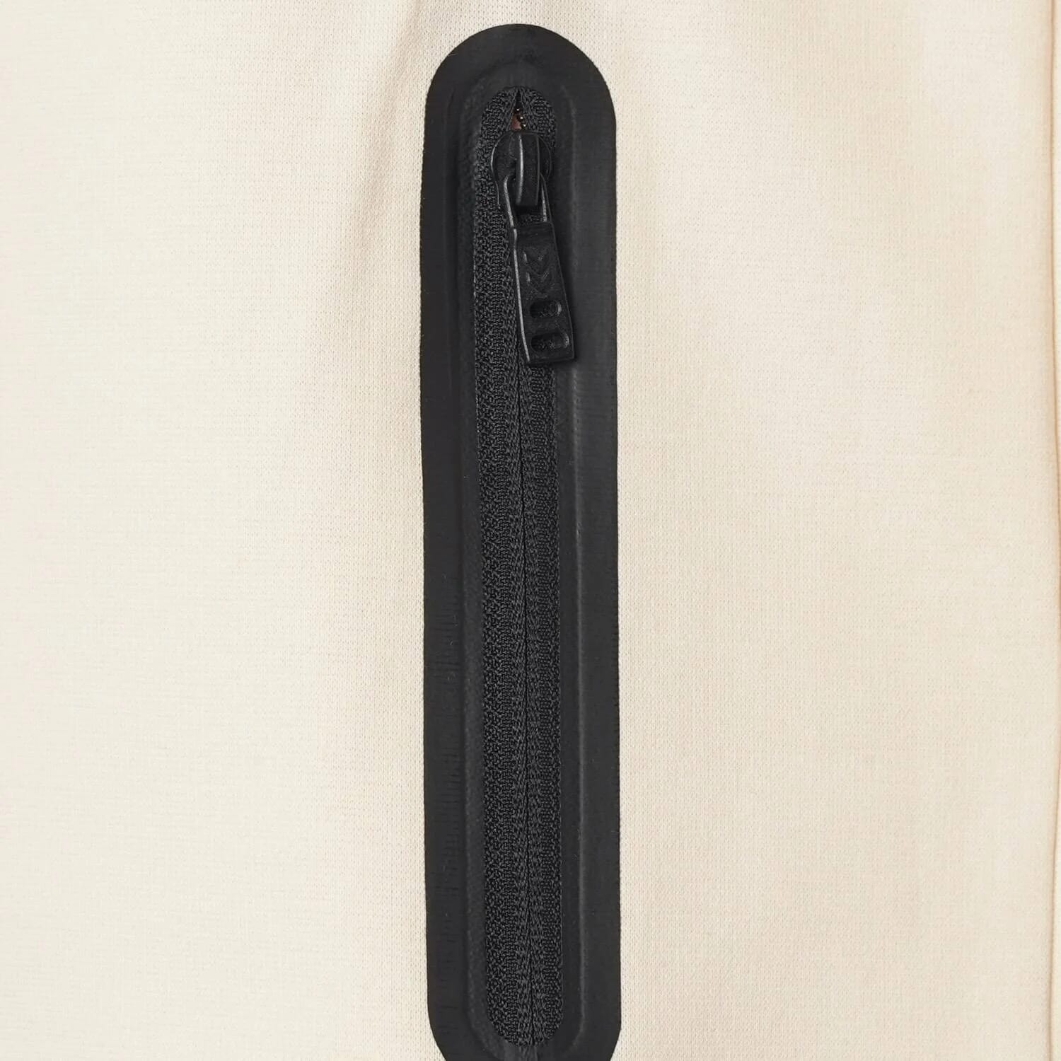 HUMMEL- HMLFUYU ZIP NECK SWEATSHIRT