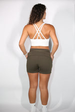 Calma Core Shorts