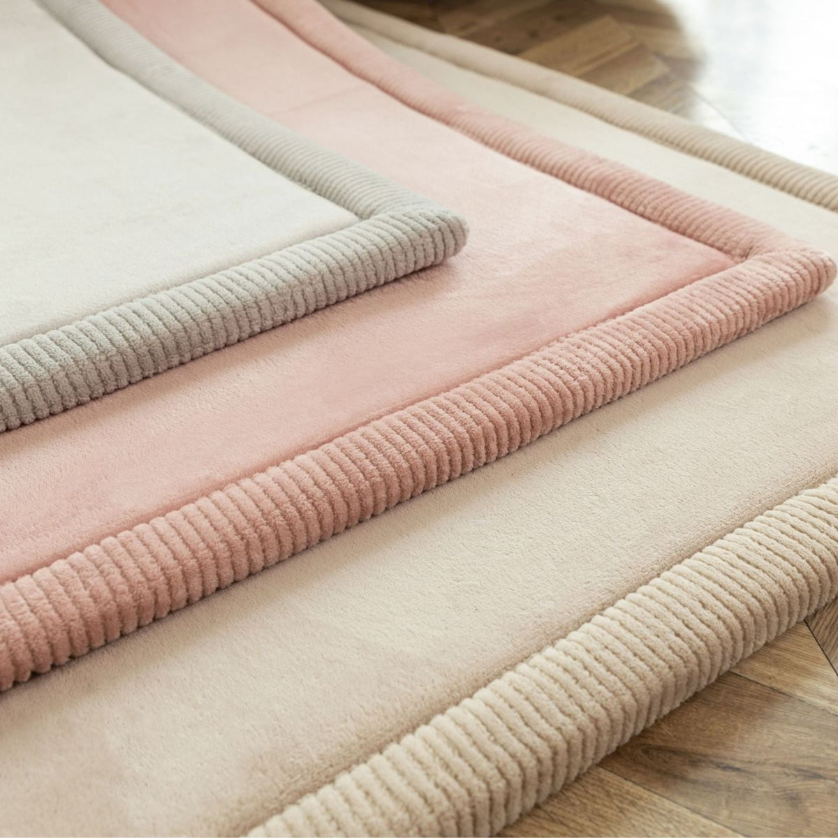 Hakuna Mat Cloud-Soft Children's Rug (200 x 150 x 2.5 cm) – Pastel Collection