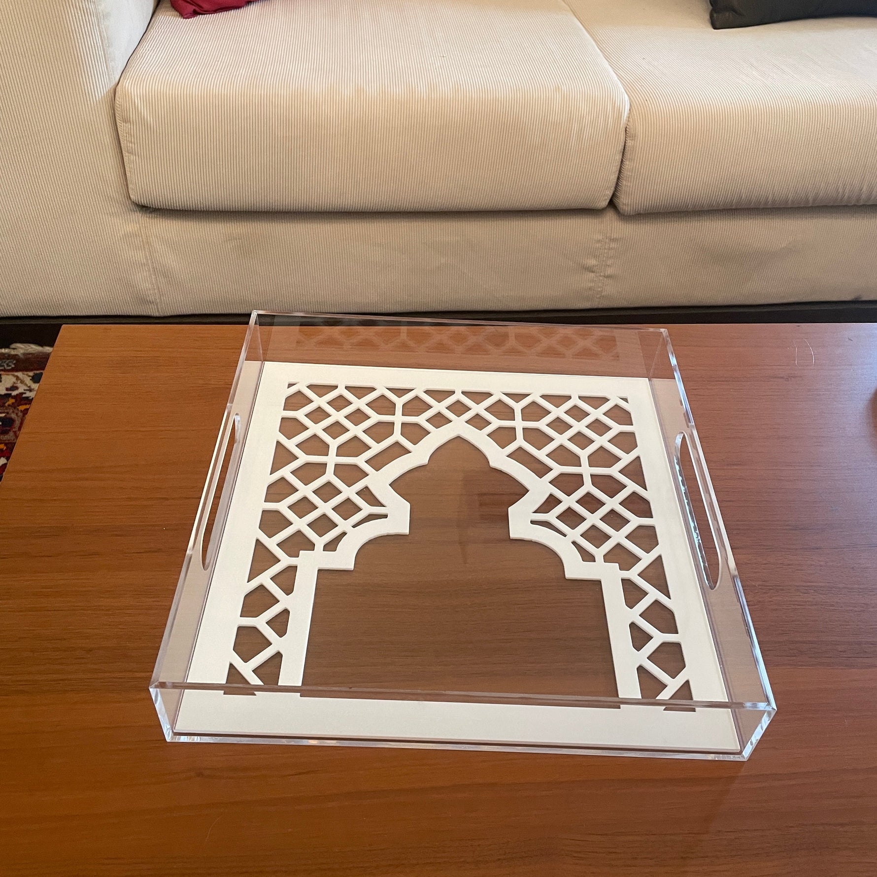 Arch Tray
