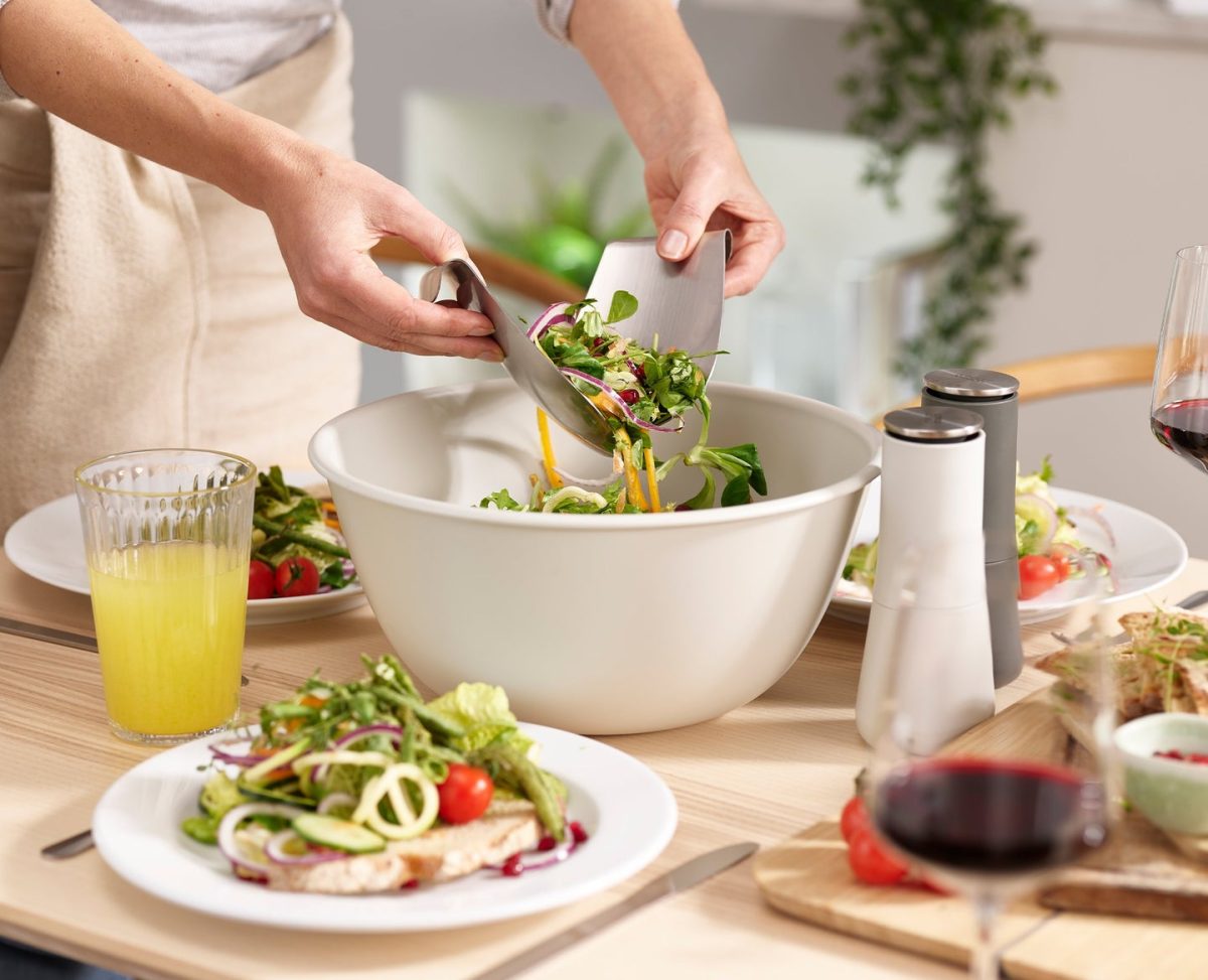 Joseph Joseph Uno™ Salad Bowl & Servers Set