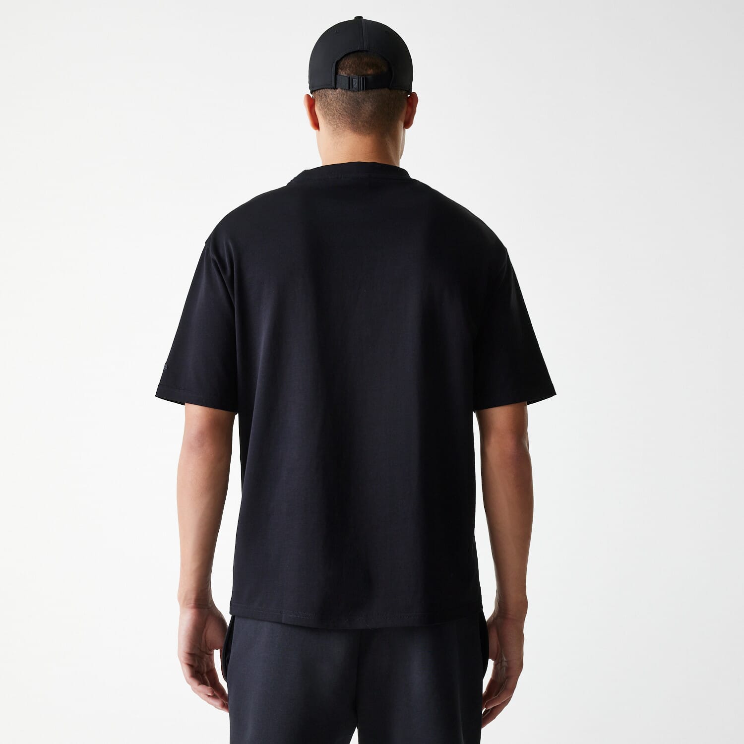 NEW ERA NE TECH OS TEE NEWERA BLK
