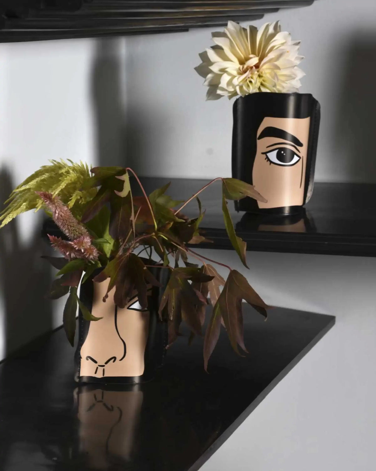 OSIRIS FACE Paper Vase