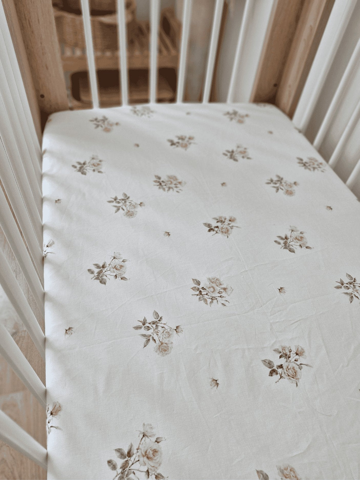 Koell: Cotton Sheet from the "Tea Roses" Collection