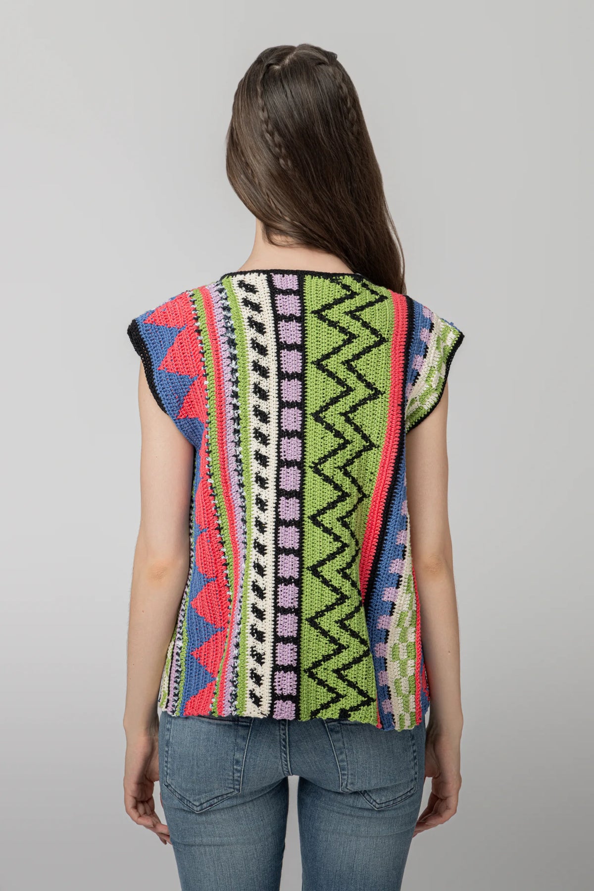 “WONDER” CROCHET GILET