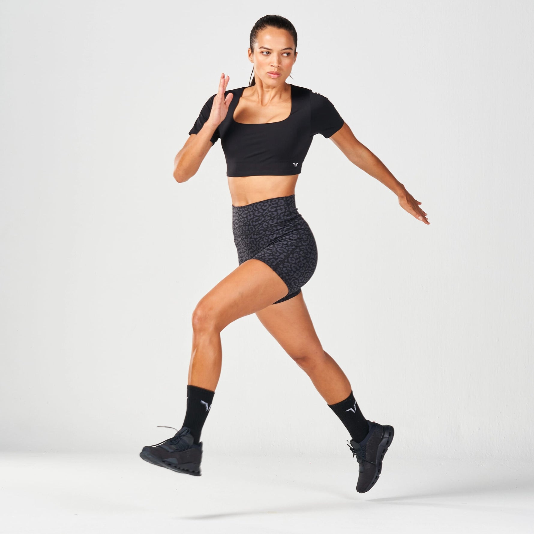 SQUATWOLF HIGH IMPACT BUILT-IN BRA TOP
