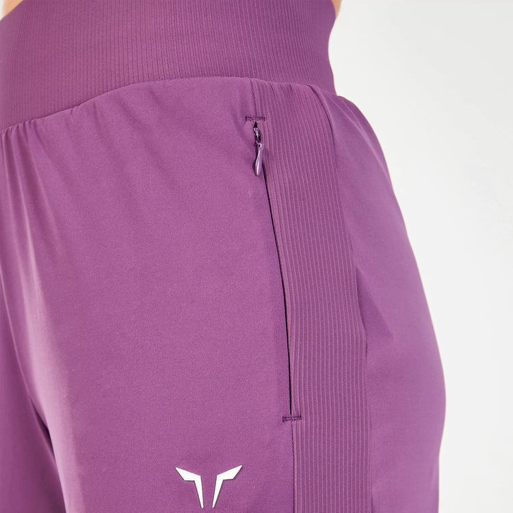 SQUATWOLF CORE FLARE JOGGERS