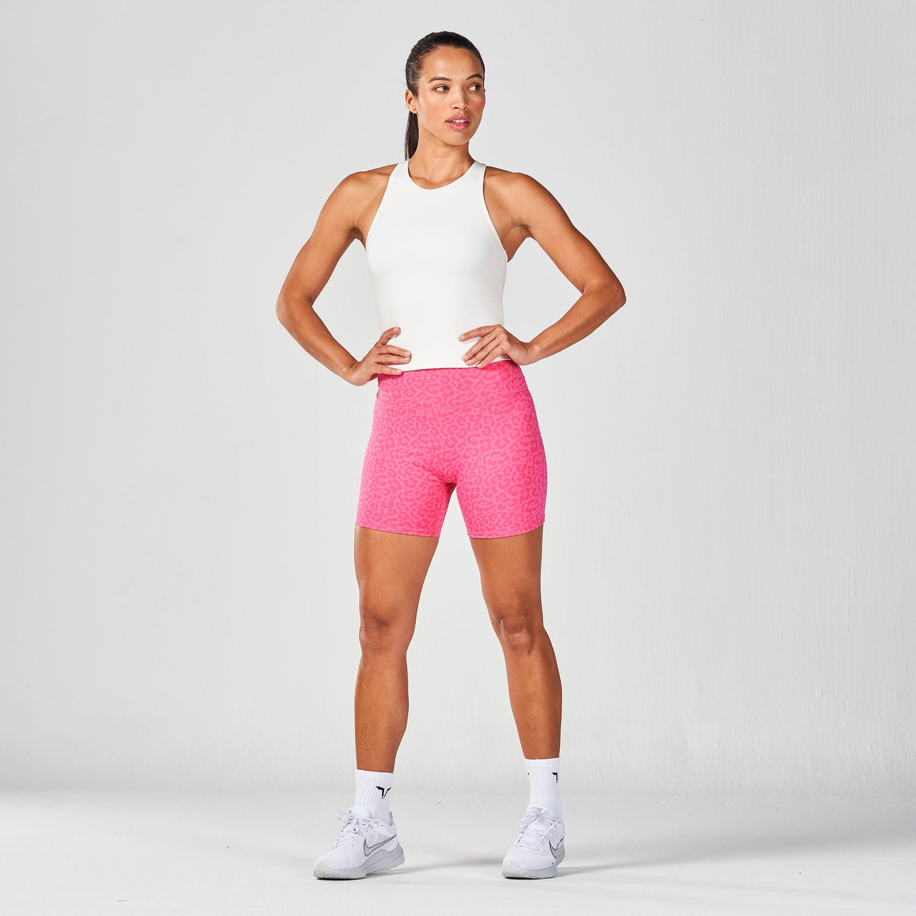SQUATWOLF UNTAMED 5" BIKER SHORTS