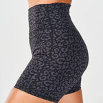 SQUATWOLF UNTAMED 5" BIKER SHORTS