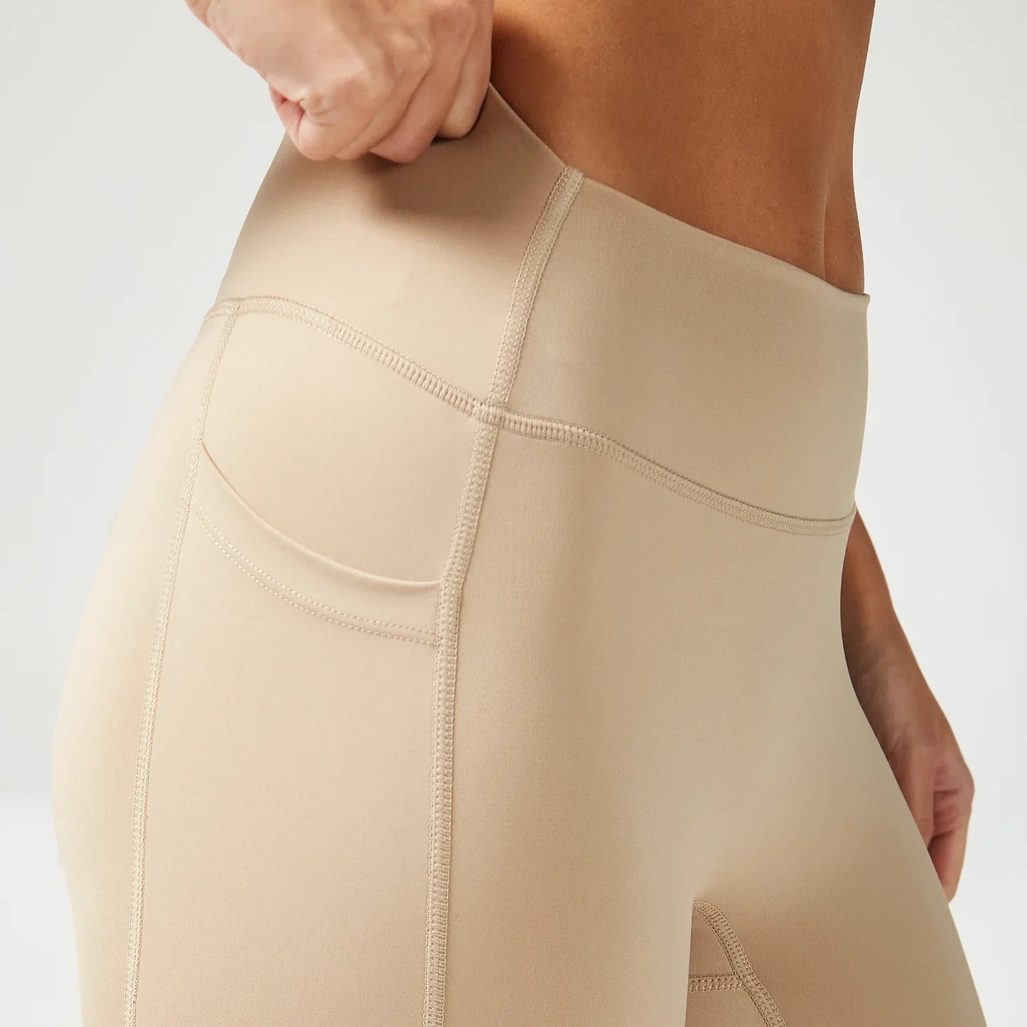 SQUATWOLF ESSENTIAL MID-RISE 7/8 LEGGINGS