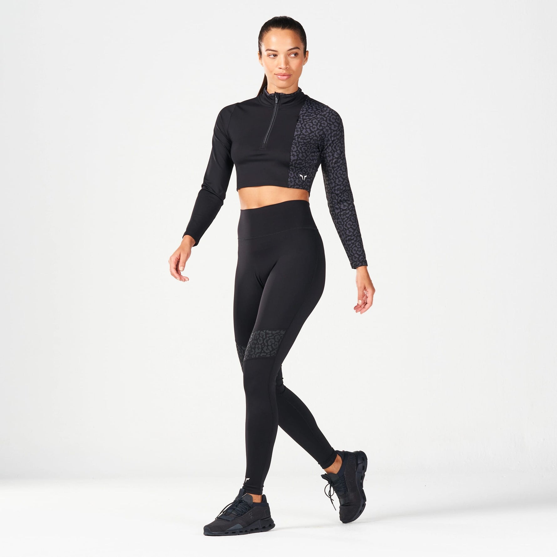 SQUATWOLF QTR ZIP SERPENT TOP