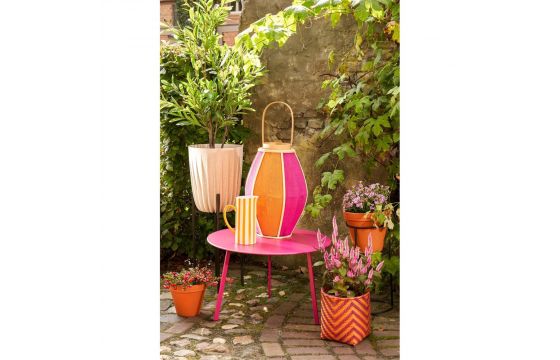 Seattle Side Table – Modern Metal Coffee Table, Fuchsia