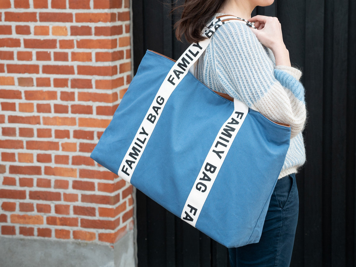 Family Bag Signature