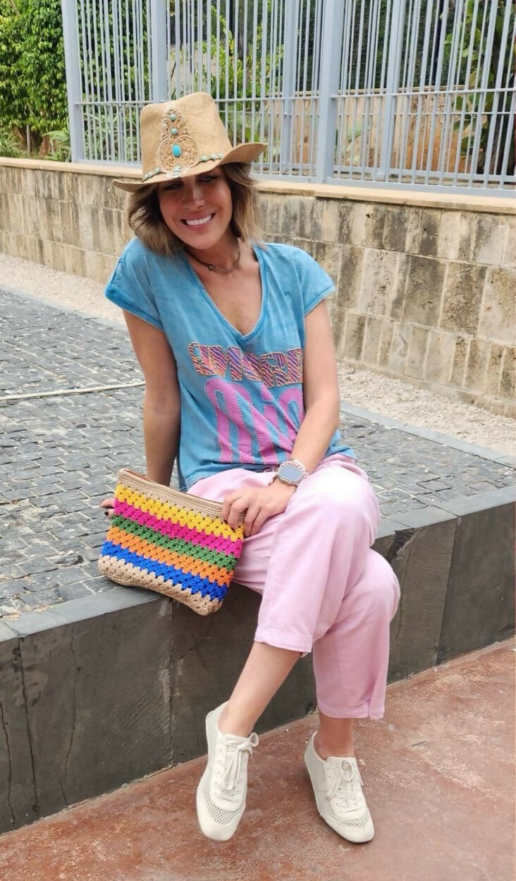 The multicolored pouch