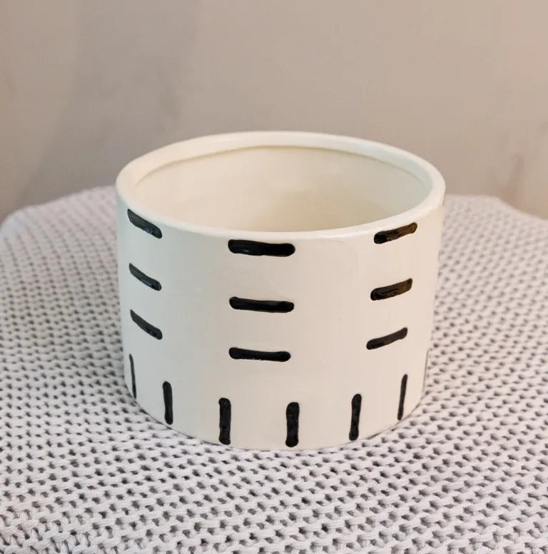 Black and White Decorative Flower Pot Modern Minimalist Ceramic Planter