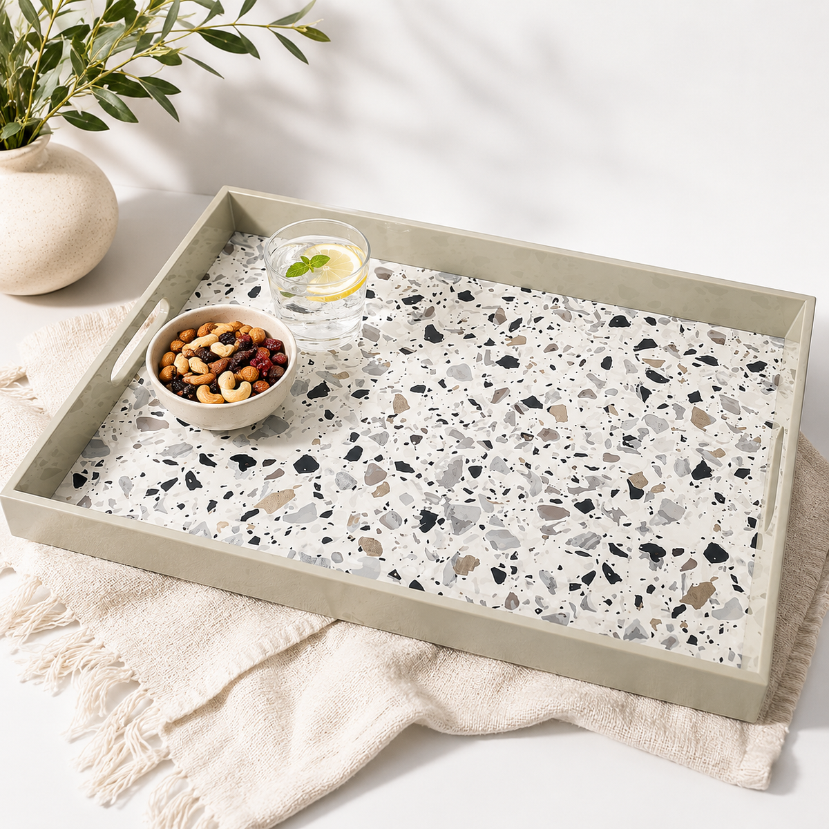 Rectangular Tray with Mosaic Insert – 55 x 37 cm