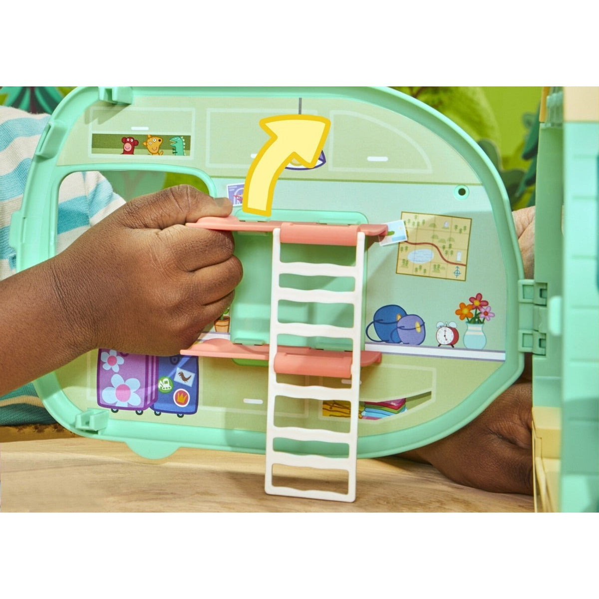 Hasbro Peppa Pig Caravan