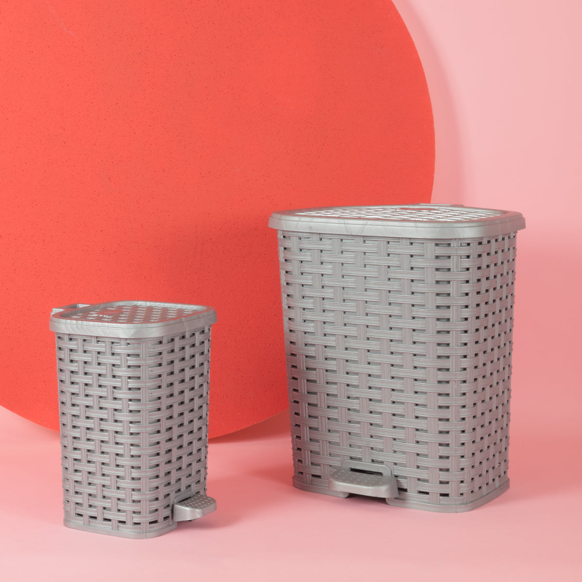 Rattan Dustbin