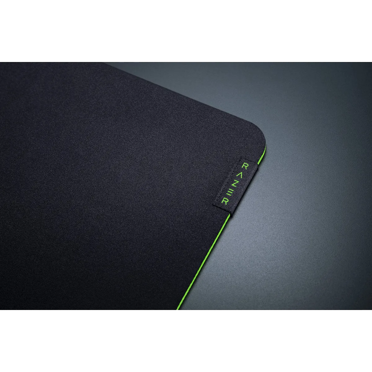 Razer (RZ02-03330200-R3M1) Gigantus V2 Soft Gaming Mouse Pad - Medium - Black