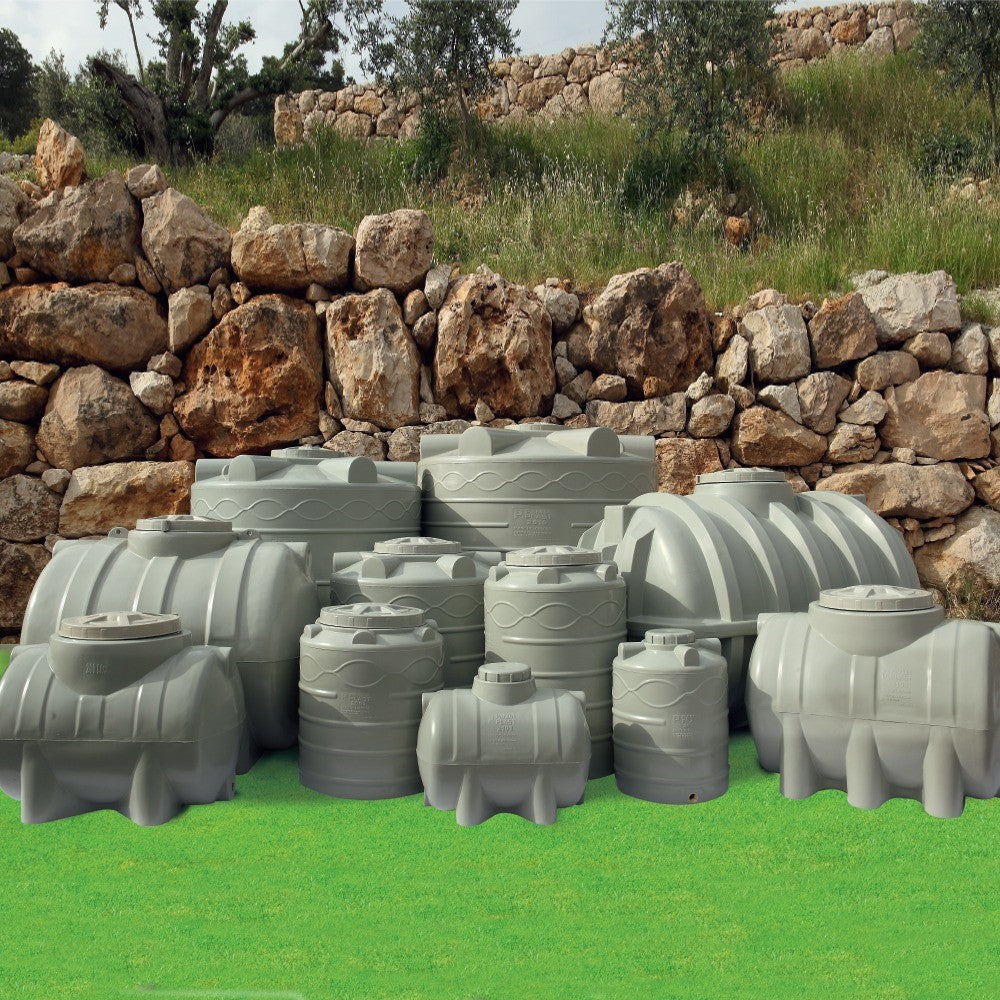 Cylindrical poly tank 2000L